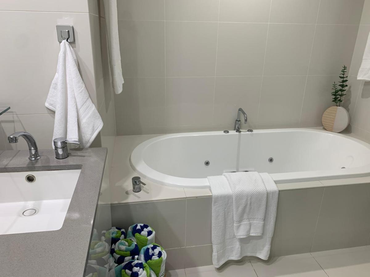 Circle On Cavill Free Parking Apartment Gold Coast Luaran gambar